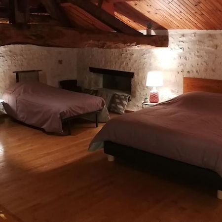 Maison Charentaise A La Campagne Becheresse 외부 사진